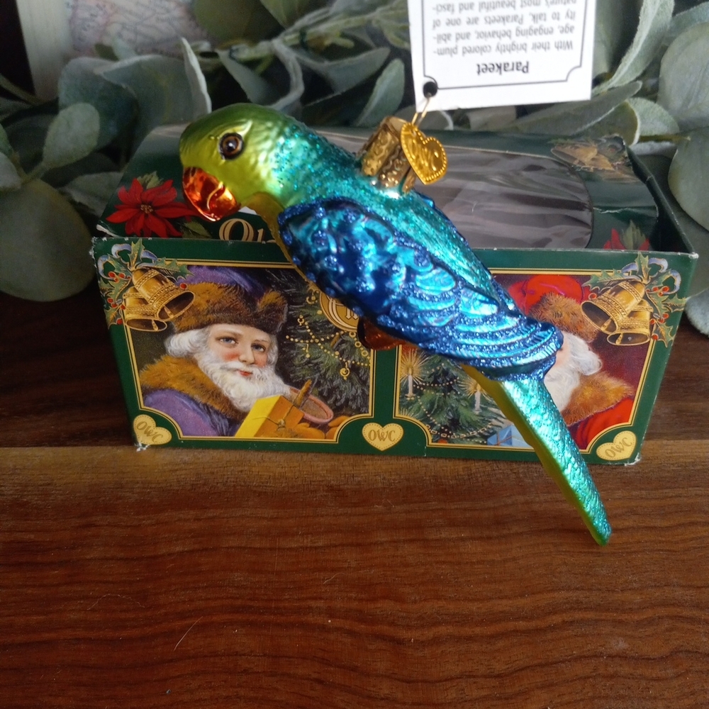Glass Parrot Ornament in Blue-Green with Gold Accent